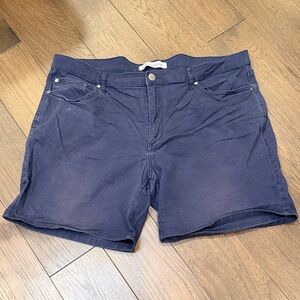 Amazon Essentials Black Shorts Size 38 C11-009